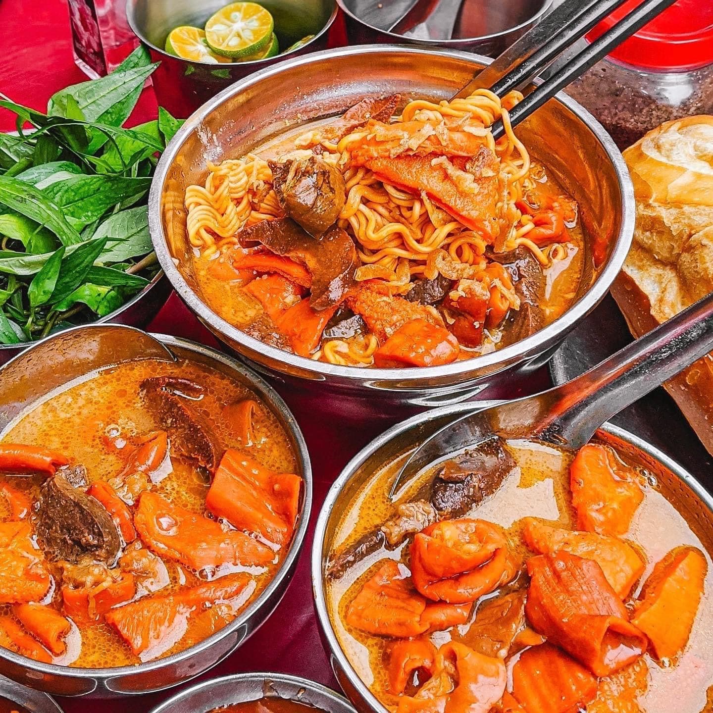 Phá lấu 